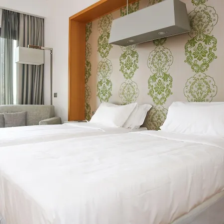 Barcelo 4*