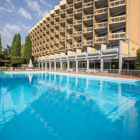 Hotel Barcelo Roma 4*